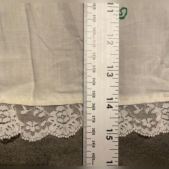 Vintage Table Runner Cream Linen Lace Embroidered Floral 36x15” - Picture 4 of 4